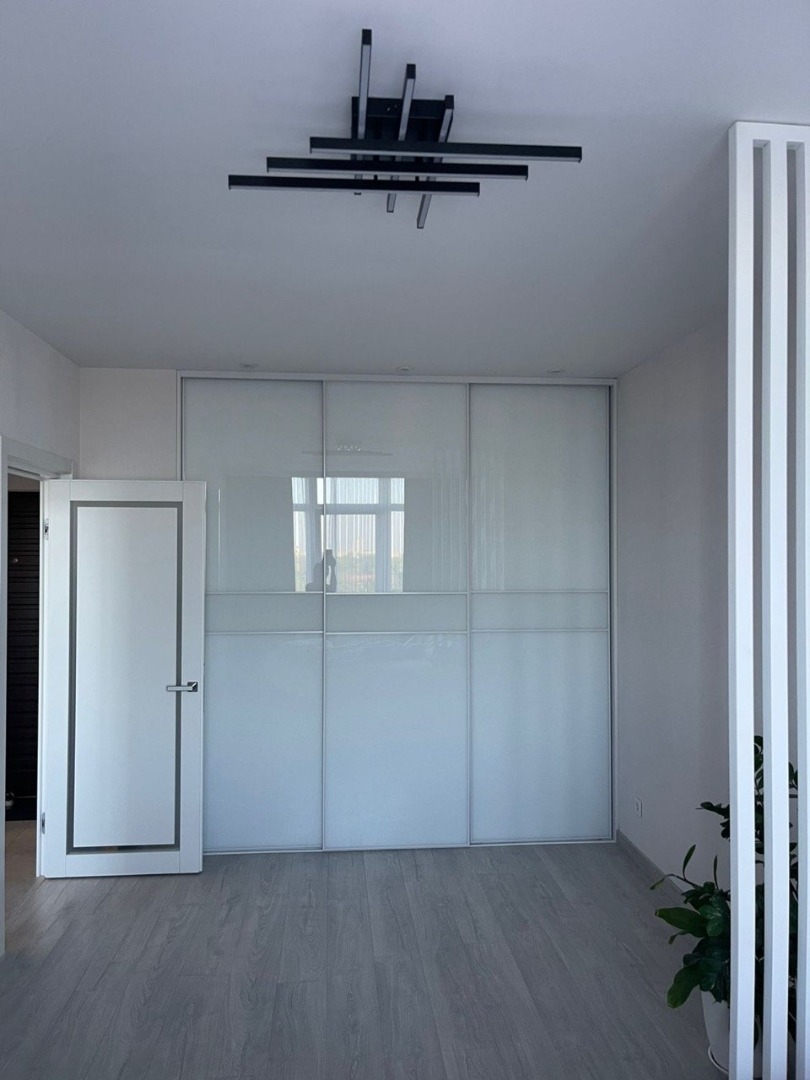 продажа однокомнатной квартиры номер A-174813 в Приморском районе, фото номер 8